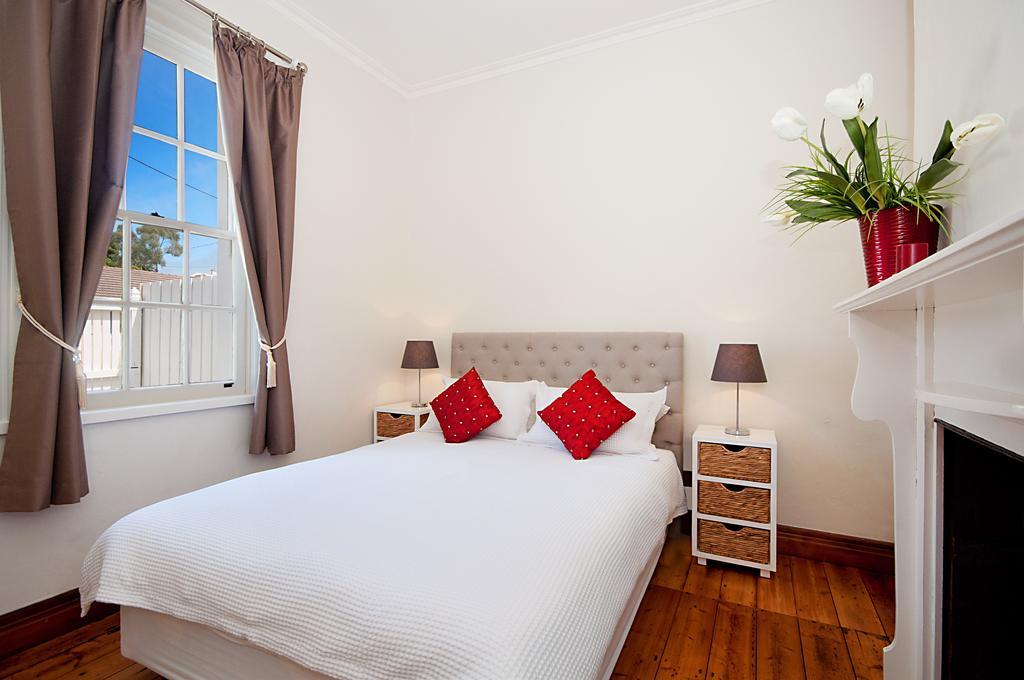 Historic Central Cottage In Warrnambool Room photo