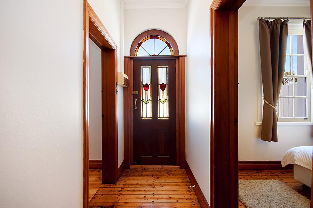 Historic Central Cottage In Warrnambool Room photo